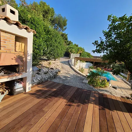 Villa Belle Au Calme Avec Piscine Grands Volumes A Deux Pas Des Plages De