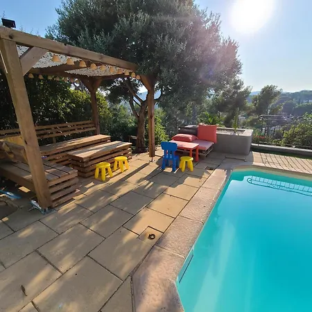 Belle Au Calme Avec Piscine Grands Volumes A Deux Pas Des Plages De Villa